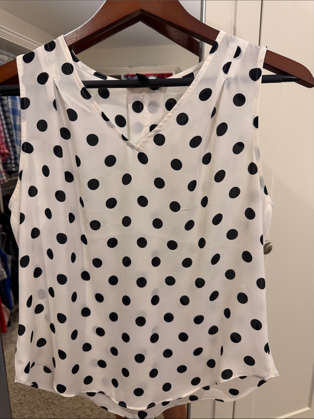 Banana Republic White Sleeveless V-Neck Polka Dot Silk top